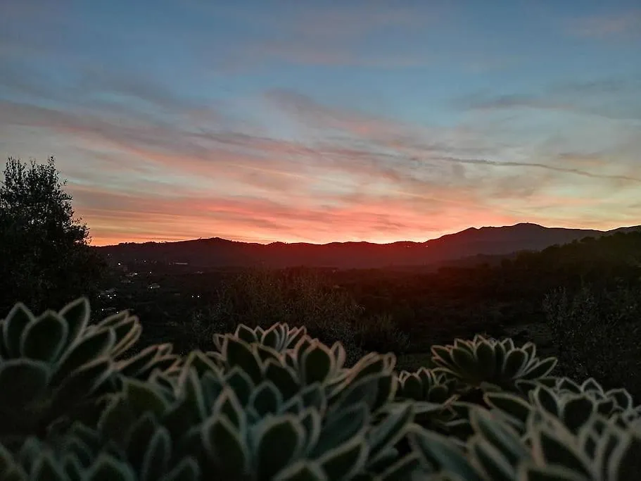 La Puesta Del Sol Emozionanti Tramonti Villa Imperia Vakantiehuis