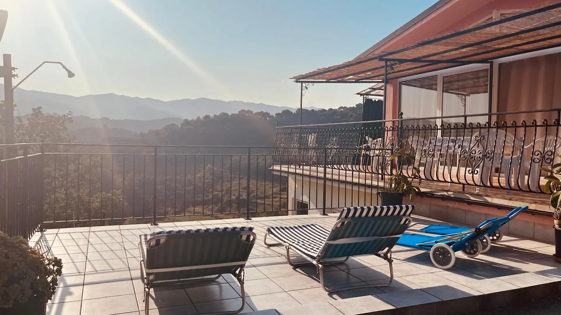 Vila La Puesta Del Sol Emozionanti Tramonti Imperia 0*,  Itálie